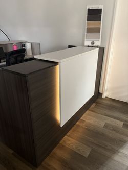 Modern Reception Desk – Brand New, LED Accent Lighting
