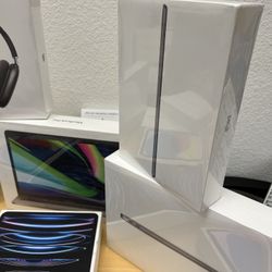 Apple MacBook Air M2 Chip 256gb Ram ($50 Down Take Home Today)