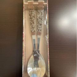 Serving utensils 