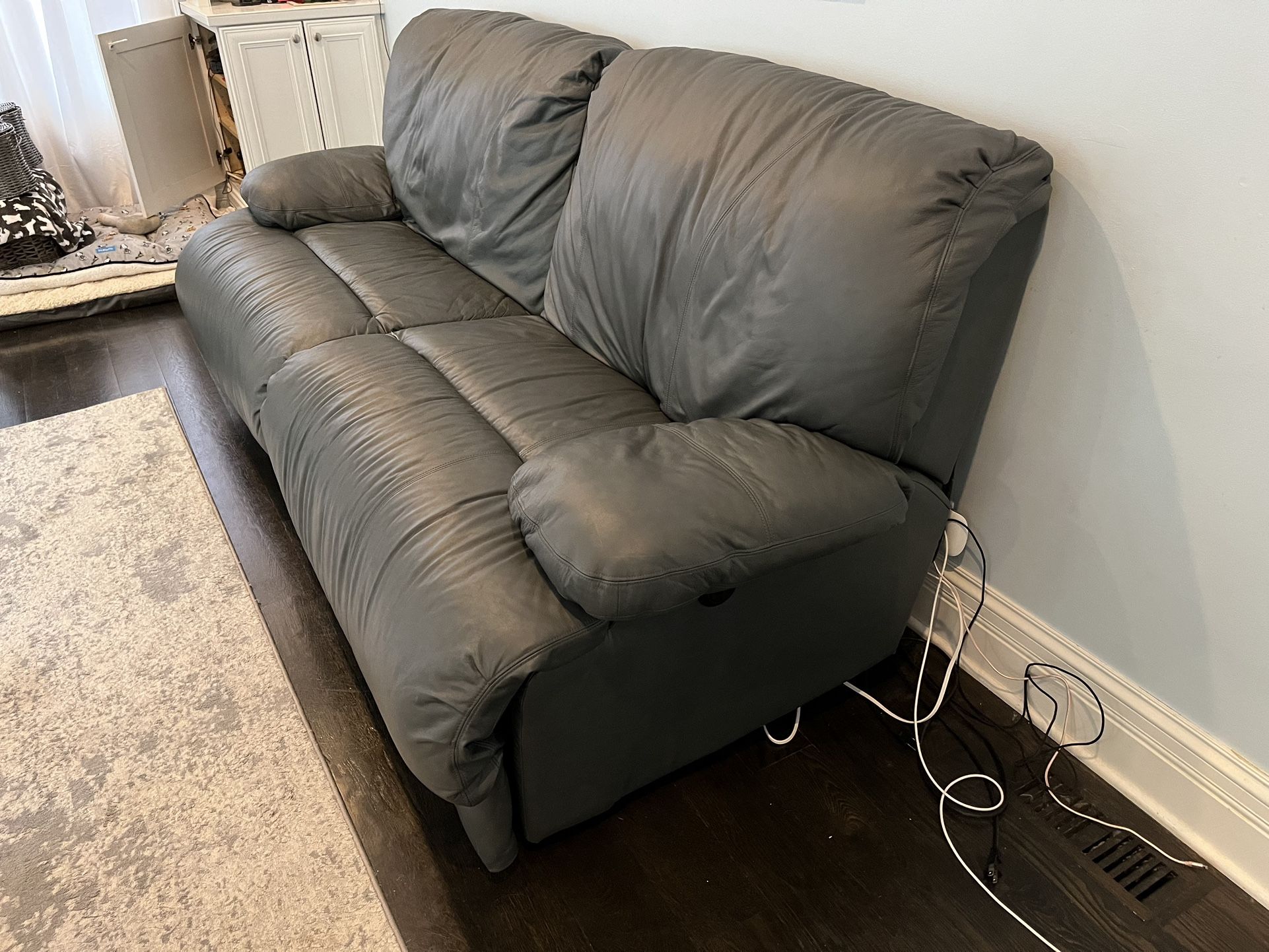 Grey Leather Couch With Dual Power Recliners for Sale in Elmhurst, IL