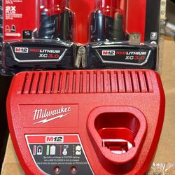 Milwaukee Battery Pack 3.0 With Charger
