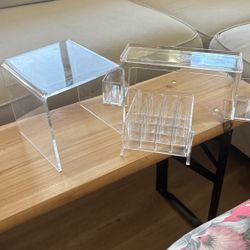 ACRYLIC ORGANIZERS (3)