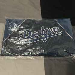Dodger Hoodie / 4/3 Giveaway (XL Only ) 4 Available  Pick Up Only In South Gate 