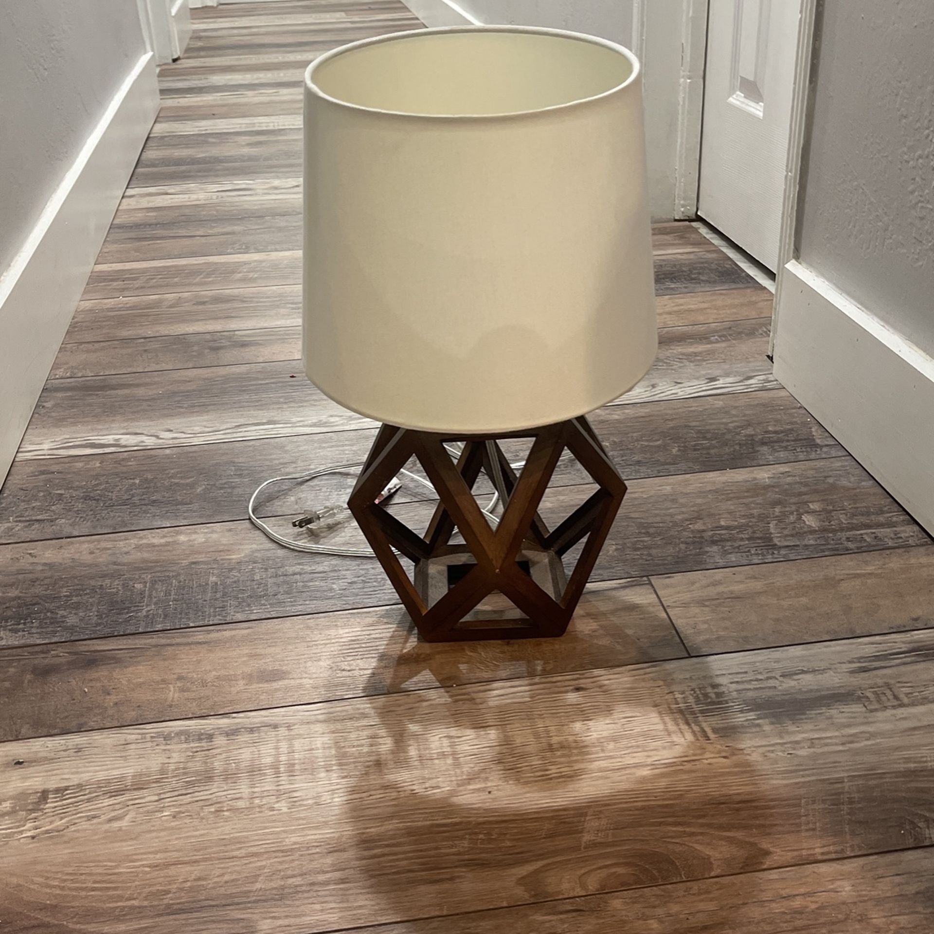 Desk/Table Lamp
