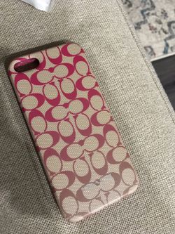 2 IPhone 5S cases.