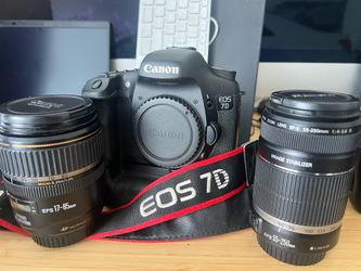 Mint Canon Vintage DSLR EOS 7D w/ grip 17-85, 55-250 lens bundle