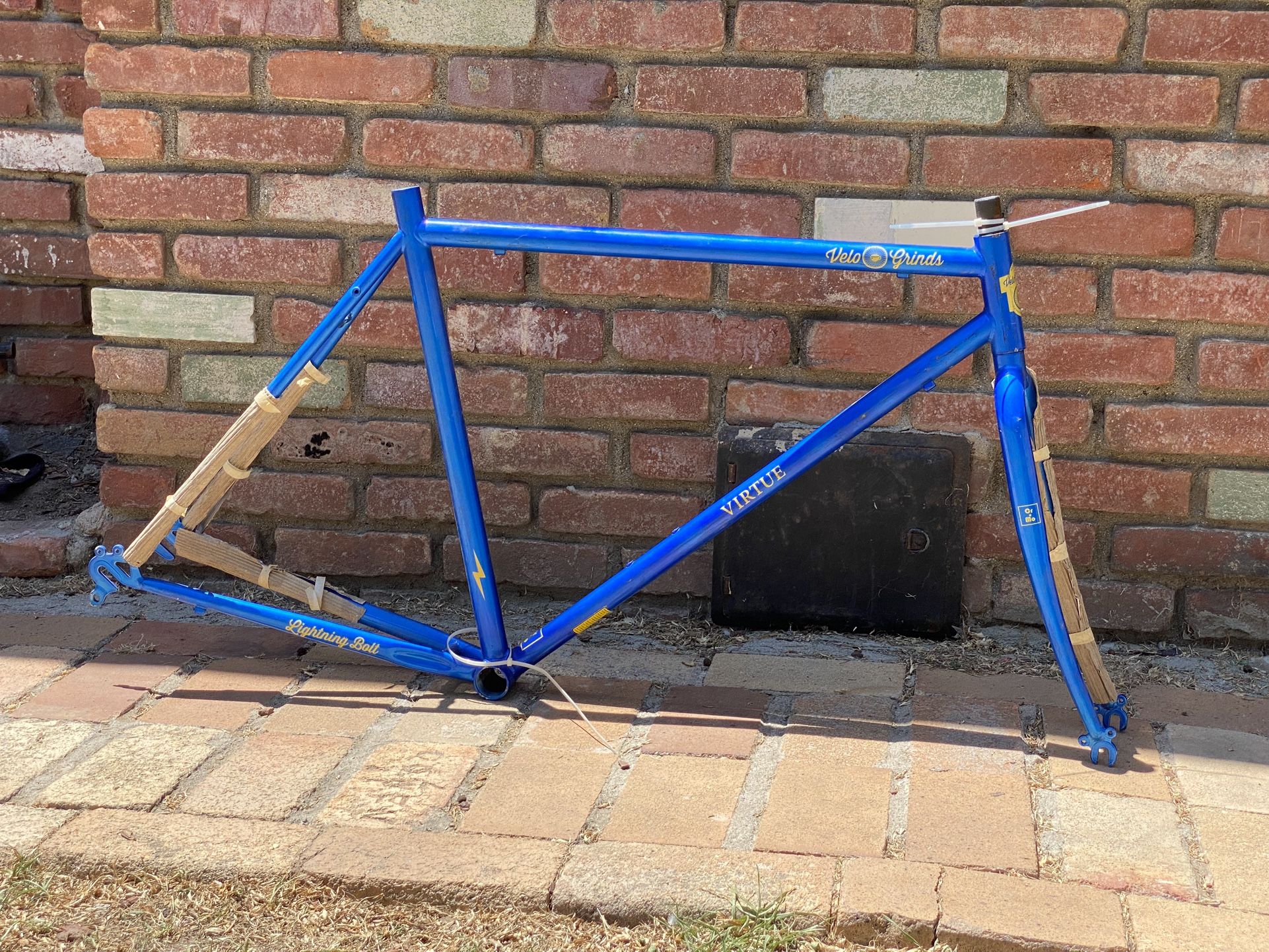 56cm VIRTUE Velo Lightning Bike Frame