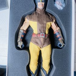 Sideshow Wolverine Brown Suit 