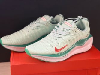 Nike Reactx infinity Run 4 ( Size 8 Women )