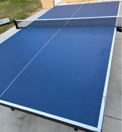 JOOLA table tennis set. Complete with net, racquet and balls.