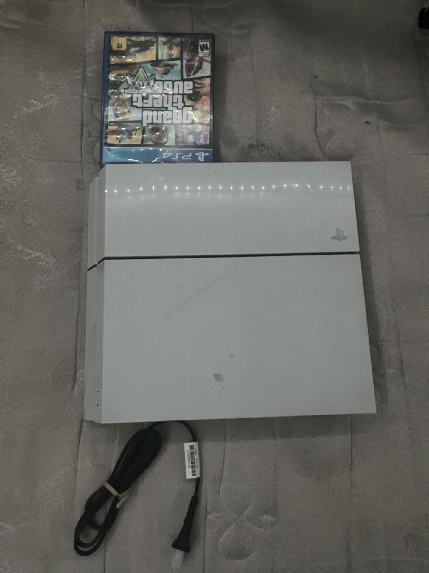 PS4 White