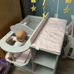 Kidscraft Baby station , Changing Table High Chair Bath And Storage Cubbies  