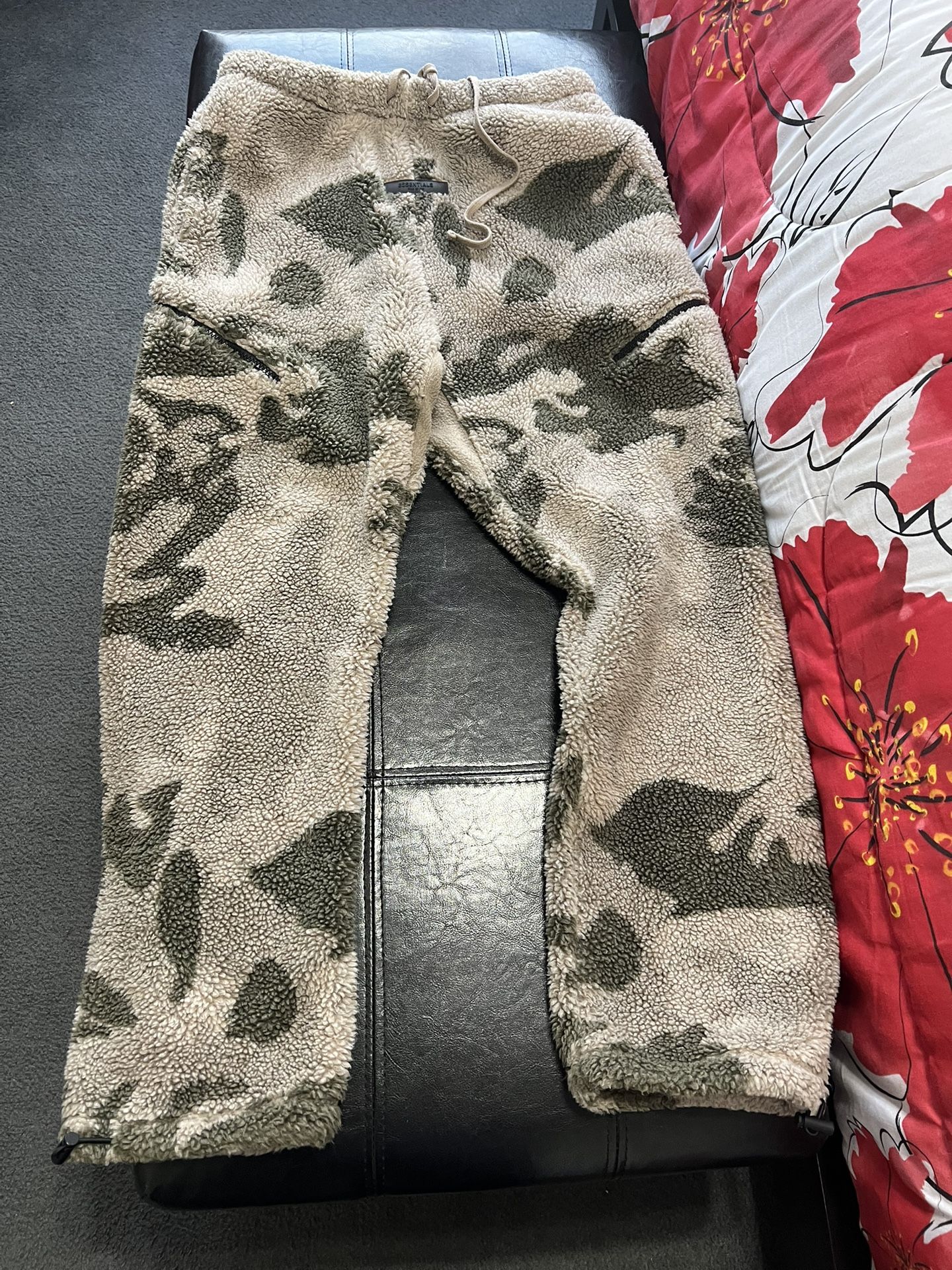 Fear Of God Essentials Fleece Pants