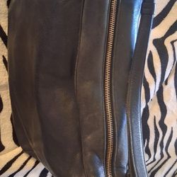 6951 Exceptional Black Vintage Coach Shoulder Bag 