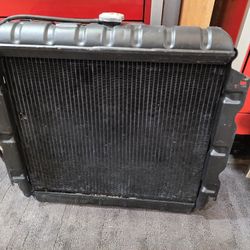 66, 67, 68, 69  Mopar B-BODY 22"Radiator