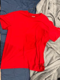 Gildan Red Crew Neck T-Shirt