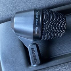 Shure PGA52 Cardioid Dynamic Kick Drum Microphone