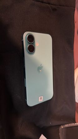 iPhone 16 unlocked