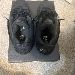 Jordan 4 black cat