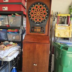 Arachnid Electronic Dart Game + Cabinet