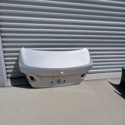 16 To 19 Trunk Nissan Altima Sedan ( Oem)