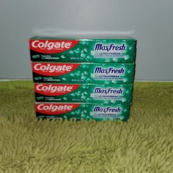 4 Colgate Toothpaste Maxfresh 6.3oz Clean Mint