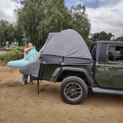 Jeep gladiator tent