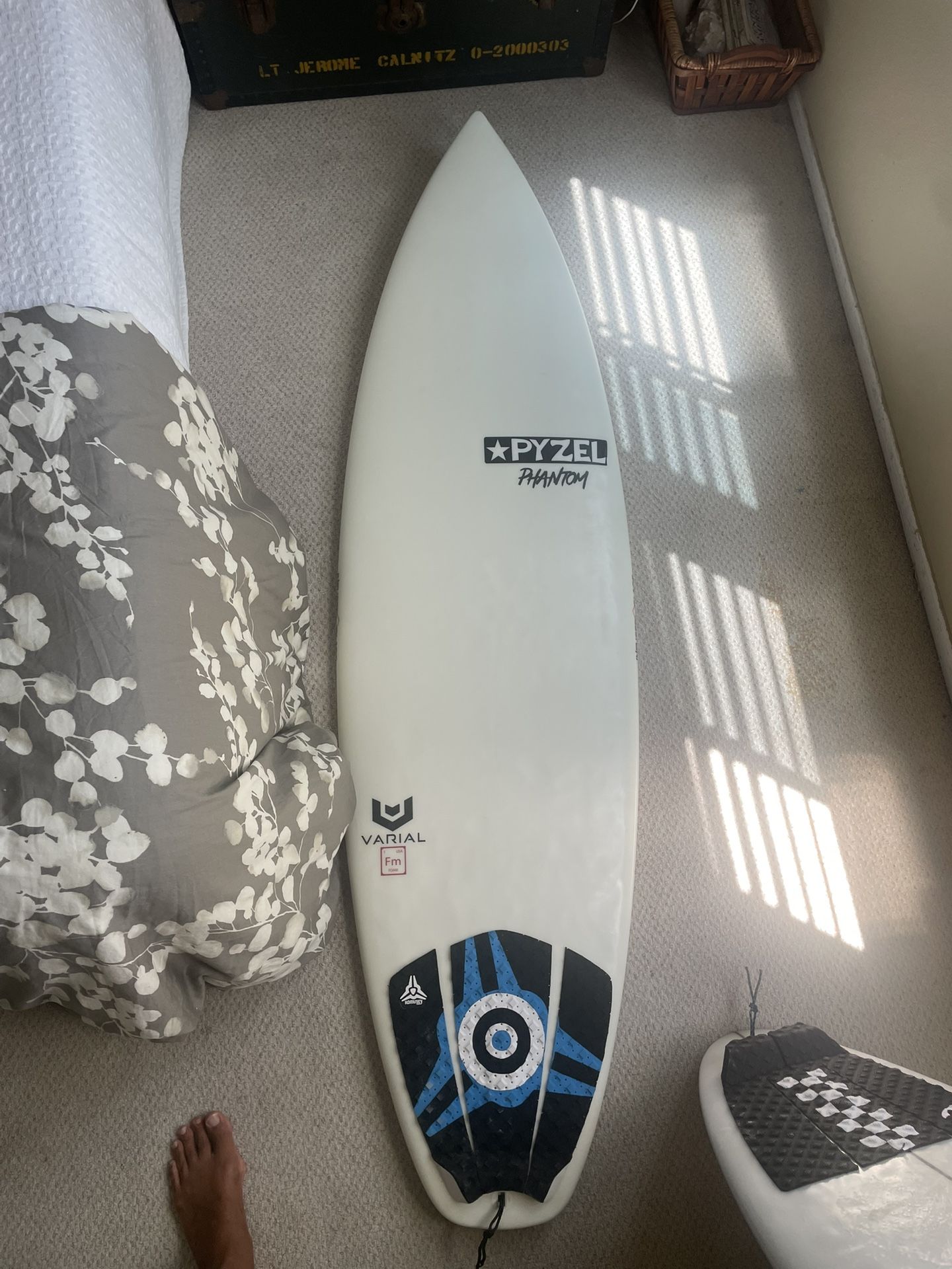 Surfboard - Pyzel Phantom 6’