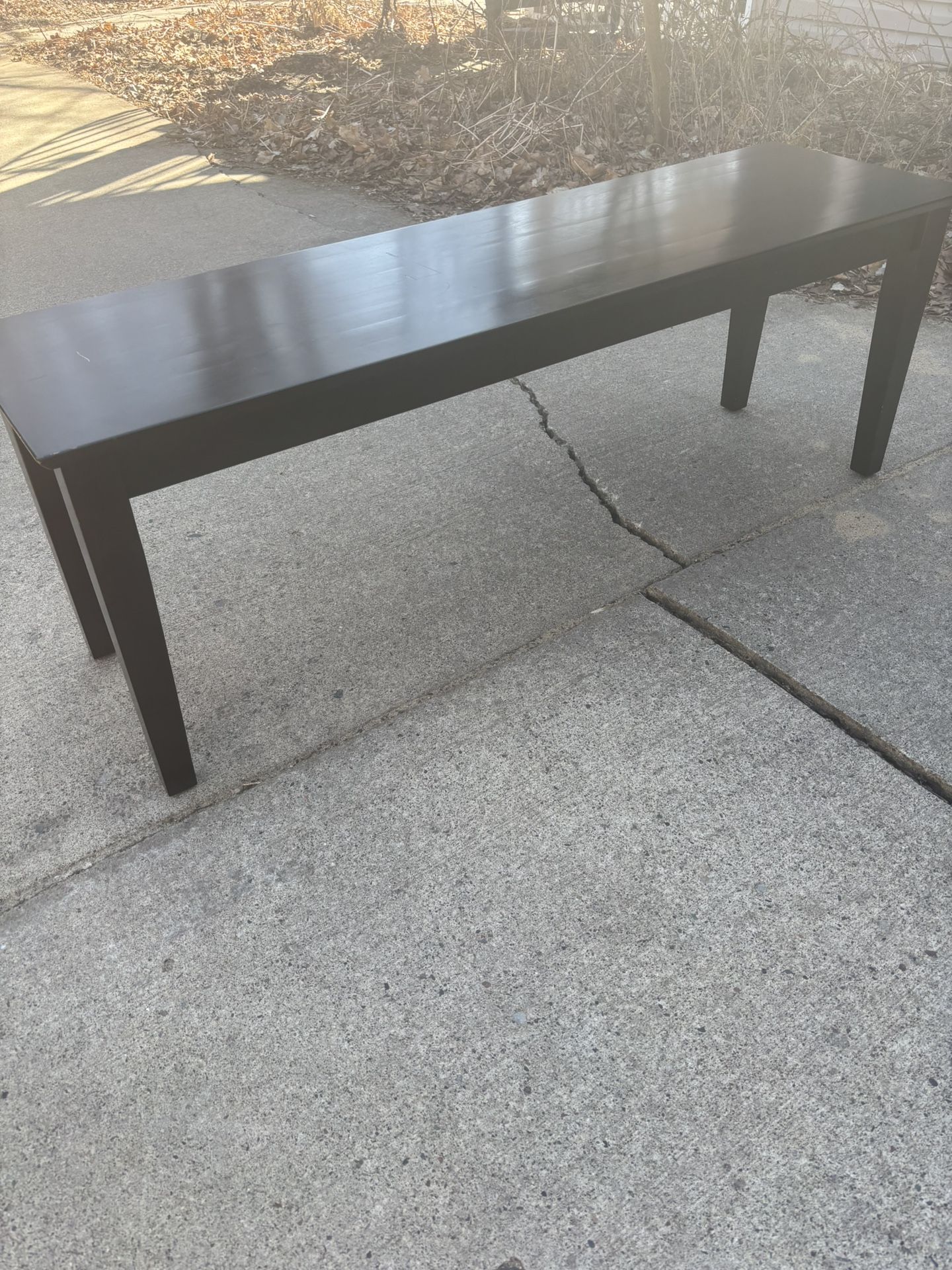 Low Smart TV Table