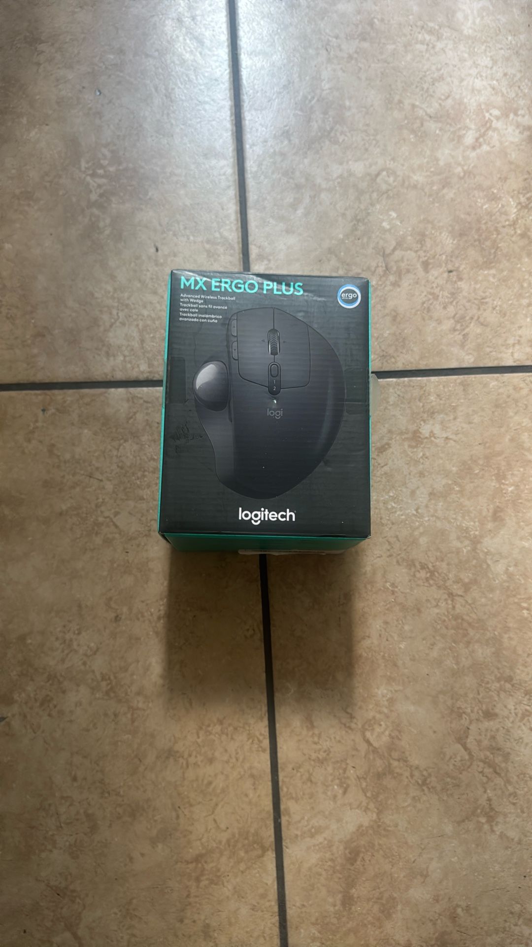 Logitech MX Ergo Plus Advanced Wireless Trackball for PC and MAC with Extra 10° Wedge
