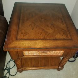 2 End Tables  1 Coffee Table