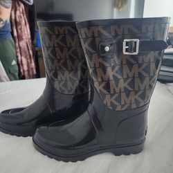 Rain Boots (Michael Kors) for Sale in Hartford, CT - OfferUp