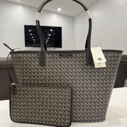 TORY BURCH EVER READY ZIP TOTE (BRAND NEW)