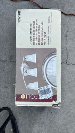 Portfolio Lyndsay 23-in 3-Light Satin Nickel Transitional Vanity Light Bar