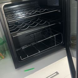 Mini Fridge (wine Attachments)