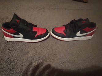 Air Jordan 1 Low Bred Toe GS Black Red Size 6Y