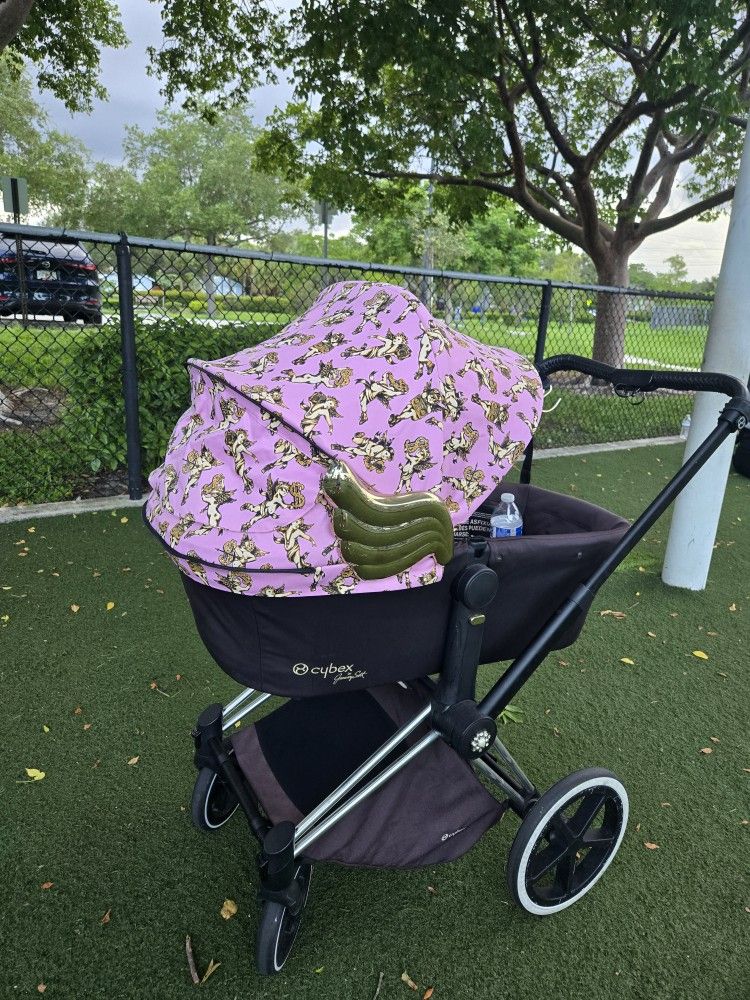 CYBEX Platinum Priam Lux Carry Cot Wings Cherub