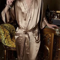 Men Silk Robe Silk  Men Sleepwear Kimono Robe Man's Pajama  Size L 