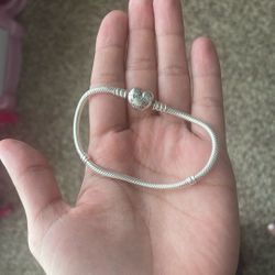 pandora bracelet 