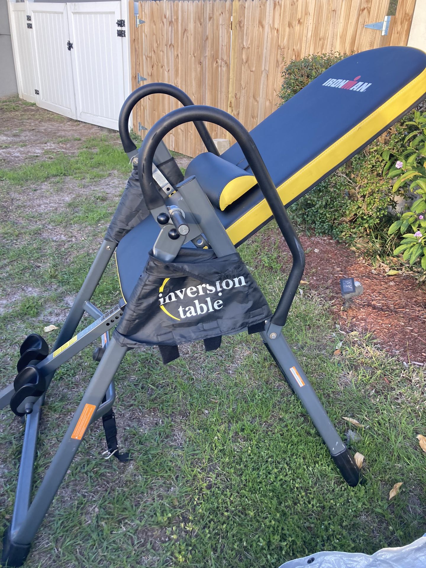 Ironman Inverter Table In great Condition $20