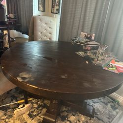 Round Table 4 Chairs FREE