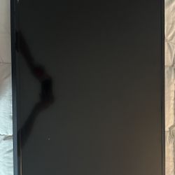 Vizio model D39H–C0 with Fire Stick included