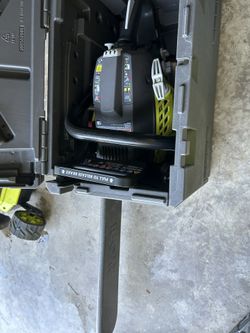 Ryobi 18 In Gas powered Chainsaw