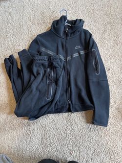 Black Nike Tech Full-suit