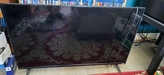 Vizio HD 43" TV