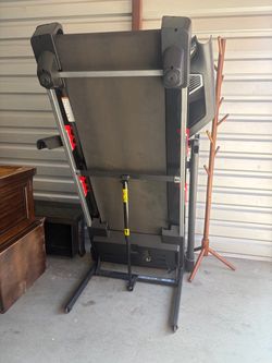 Folding Treadmill with Console
