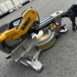 Dewalt Miter Saw 12” Blade