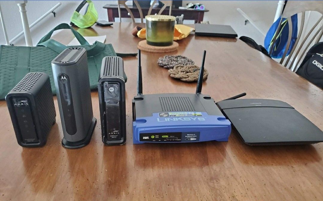 Modems & Routers