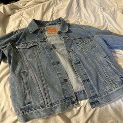 Levi Jacket 