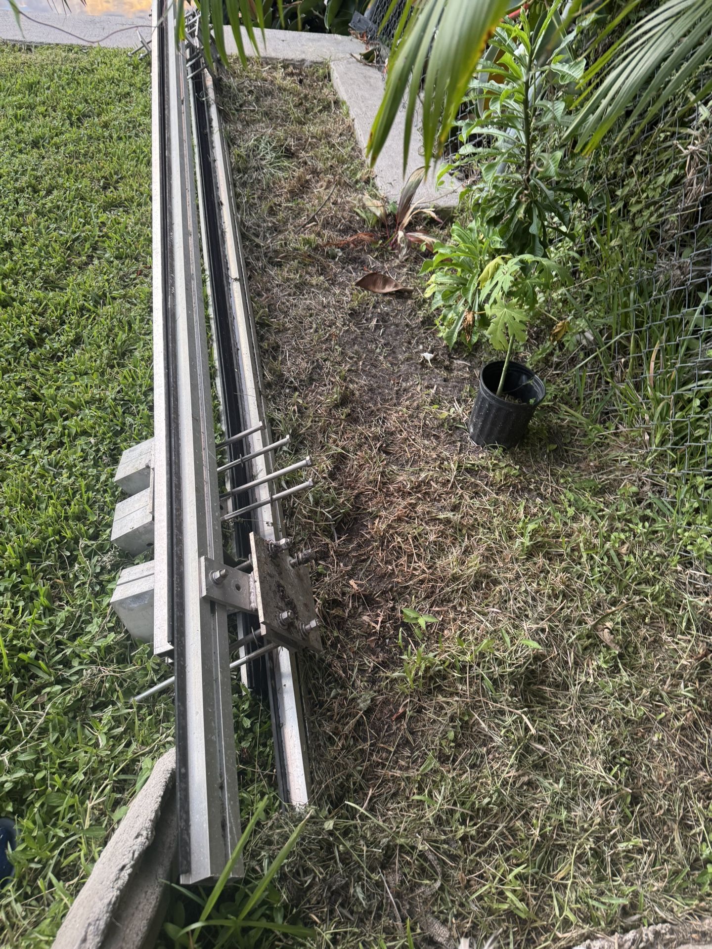 Pontoon Boat Lift Bunks
